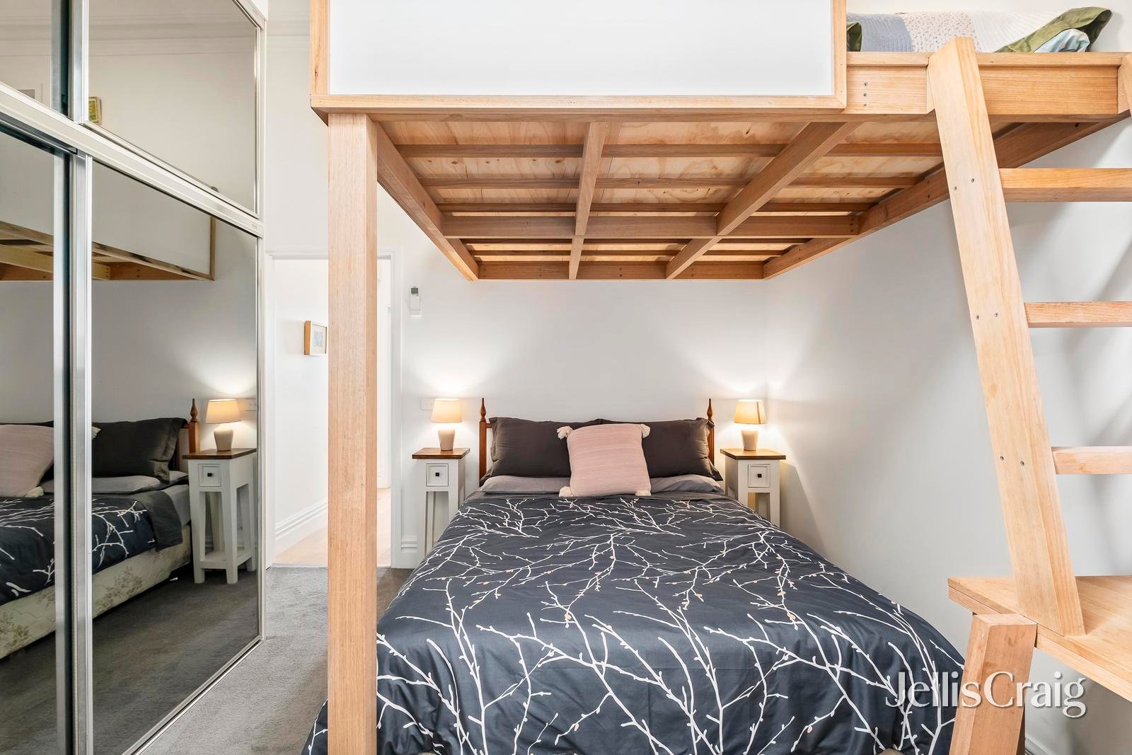 6/56 Beach Road, Hampton image 7