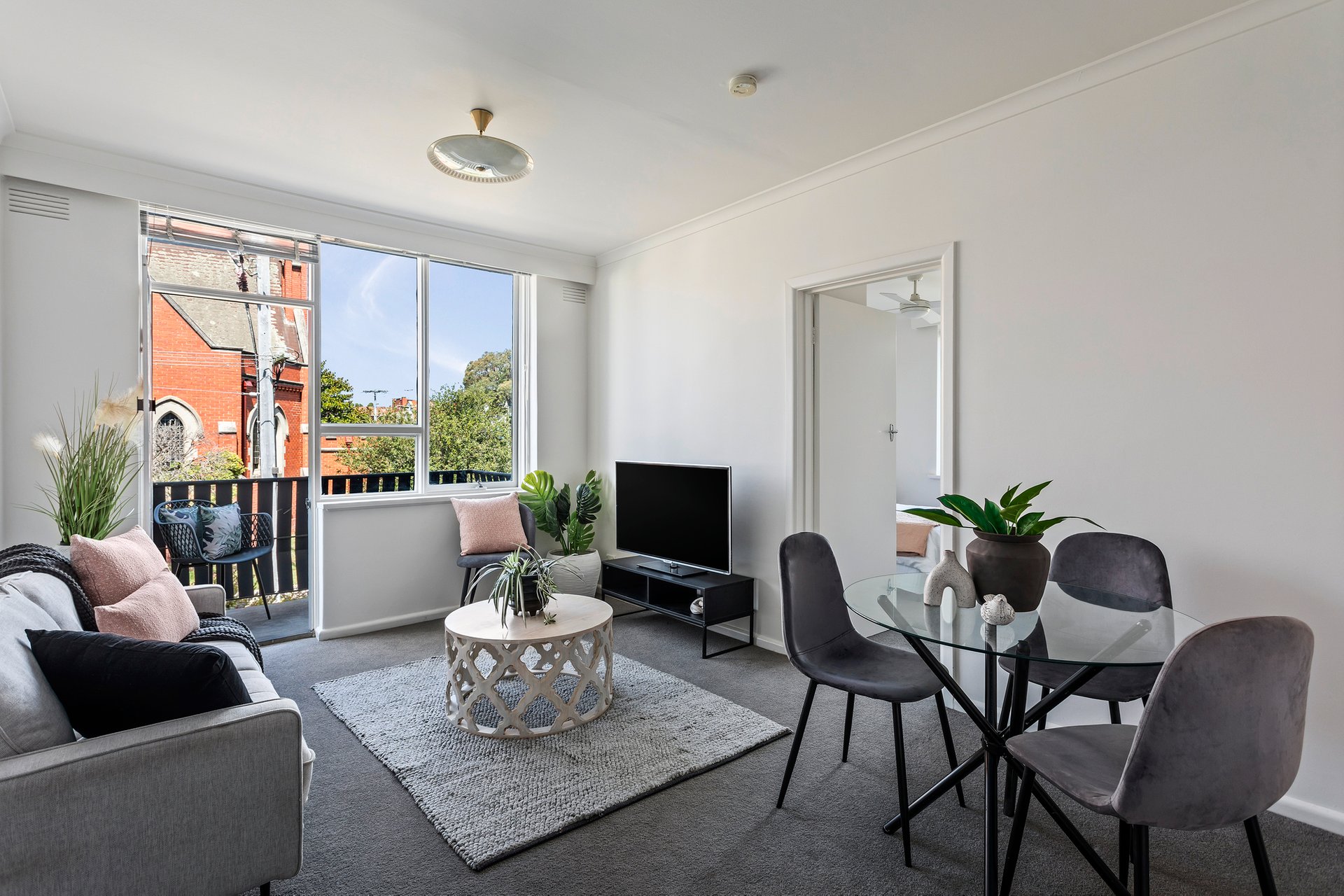 Property Gallery - Main Image
