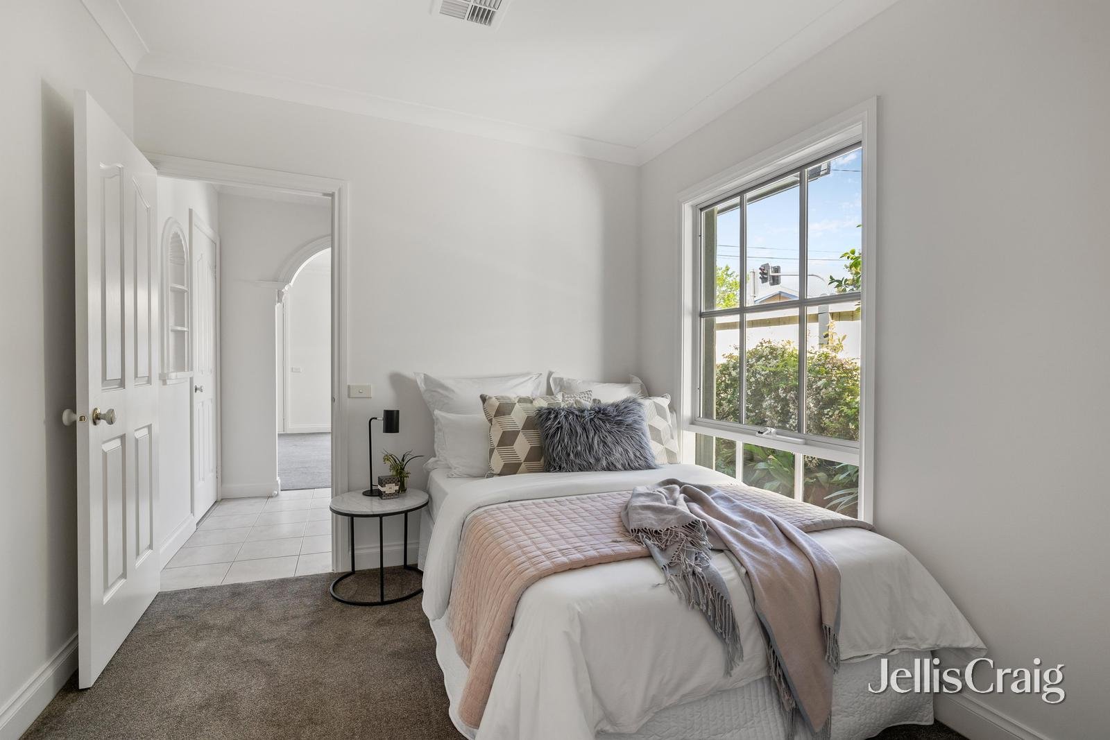 657 Burke Road, Camberwell image 7