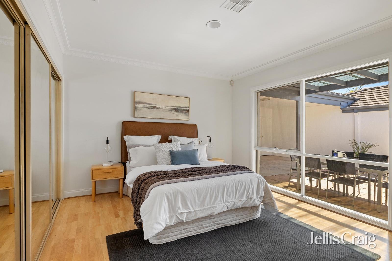 657 Burke Road, Camberwell image 6