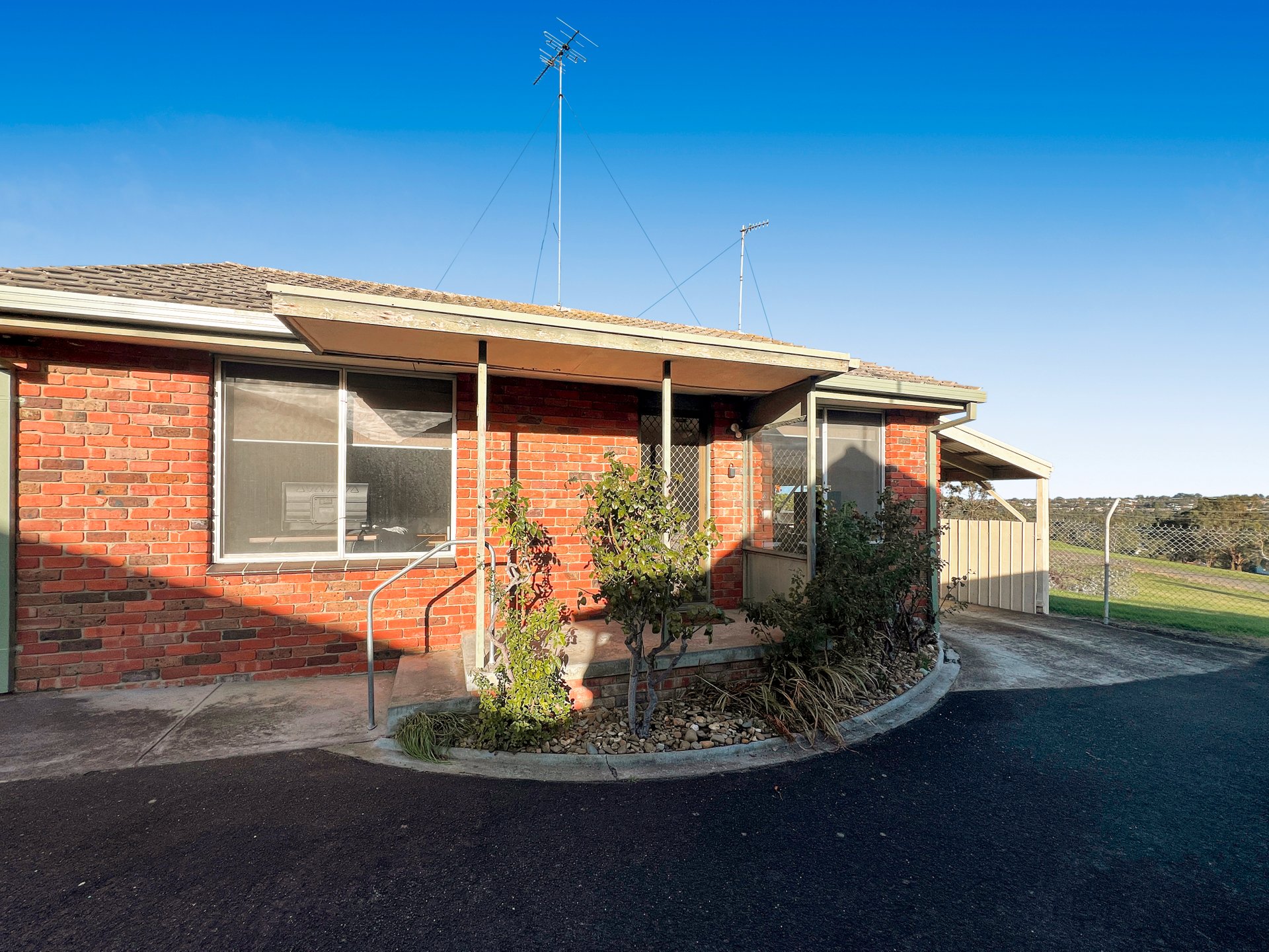 6/57 Camden Road, Newtown image 1