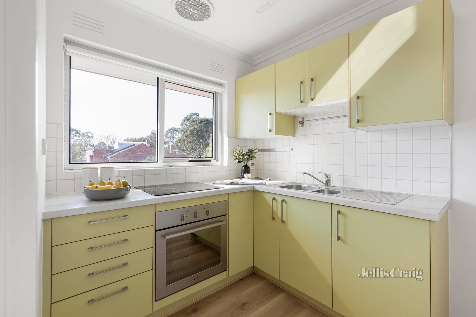 6/57 Caroline Street, Clifton Hill image 5