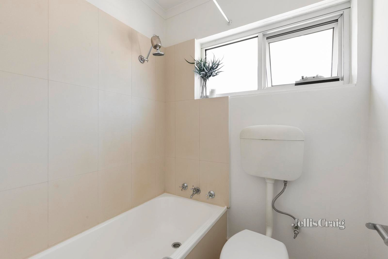 6/57 Caroline Street, Clifton Hill image 7