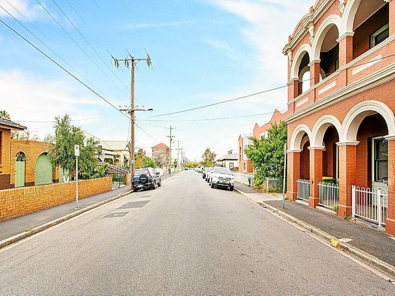 6 / 58 Ballarat Street YARRAVILLE