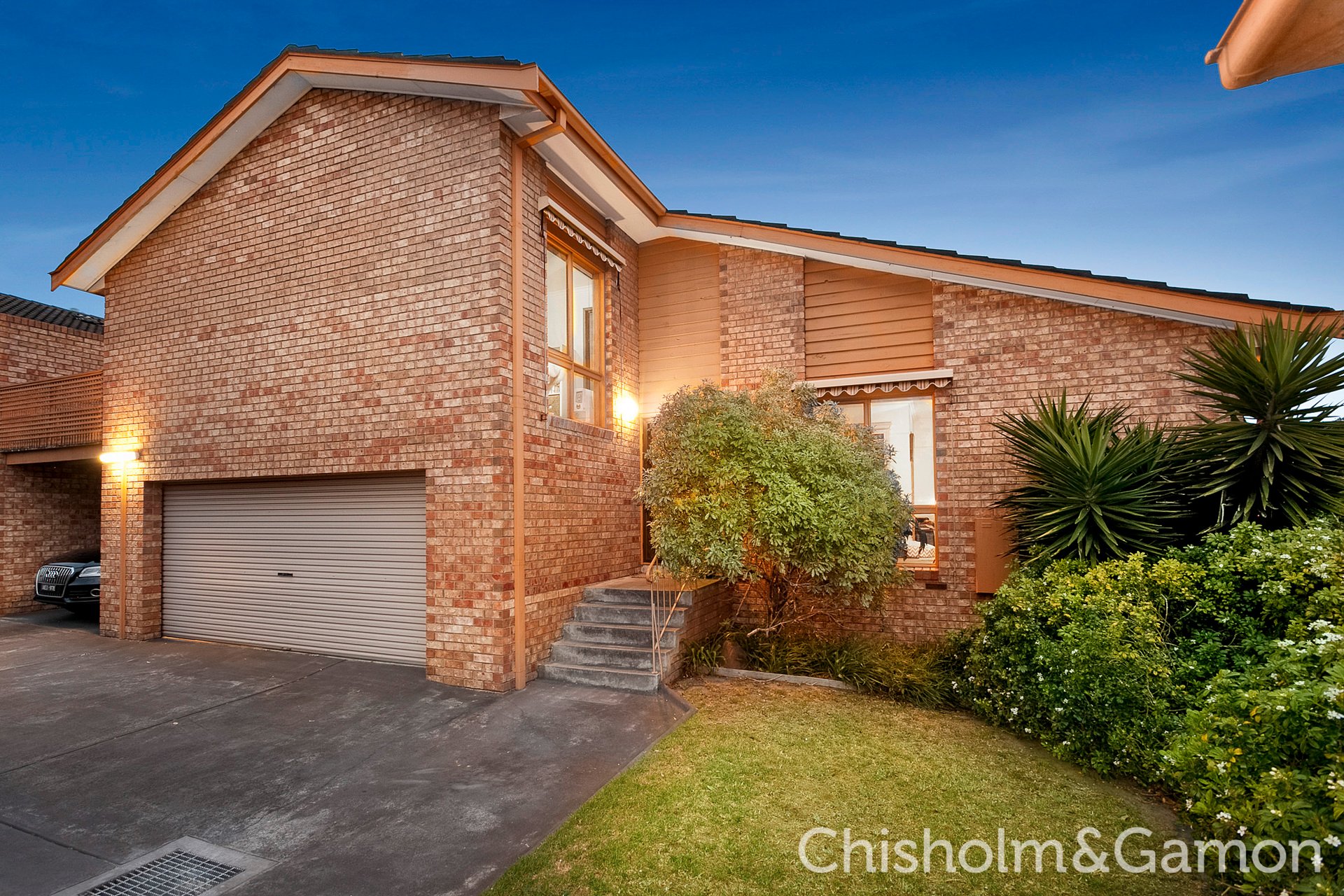 6/58 Nepean Highway, Brighton image 1