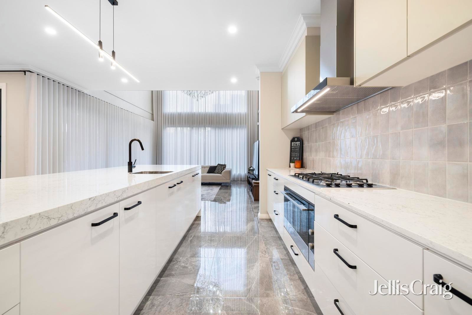 66 Benwerrin Drive, Burwood&nbsp;East image 3