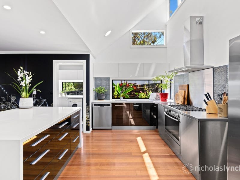 Property Gallery Thumbnail 10