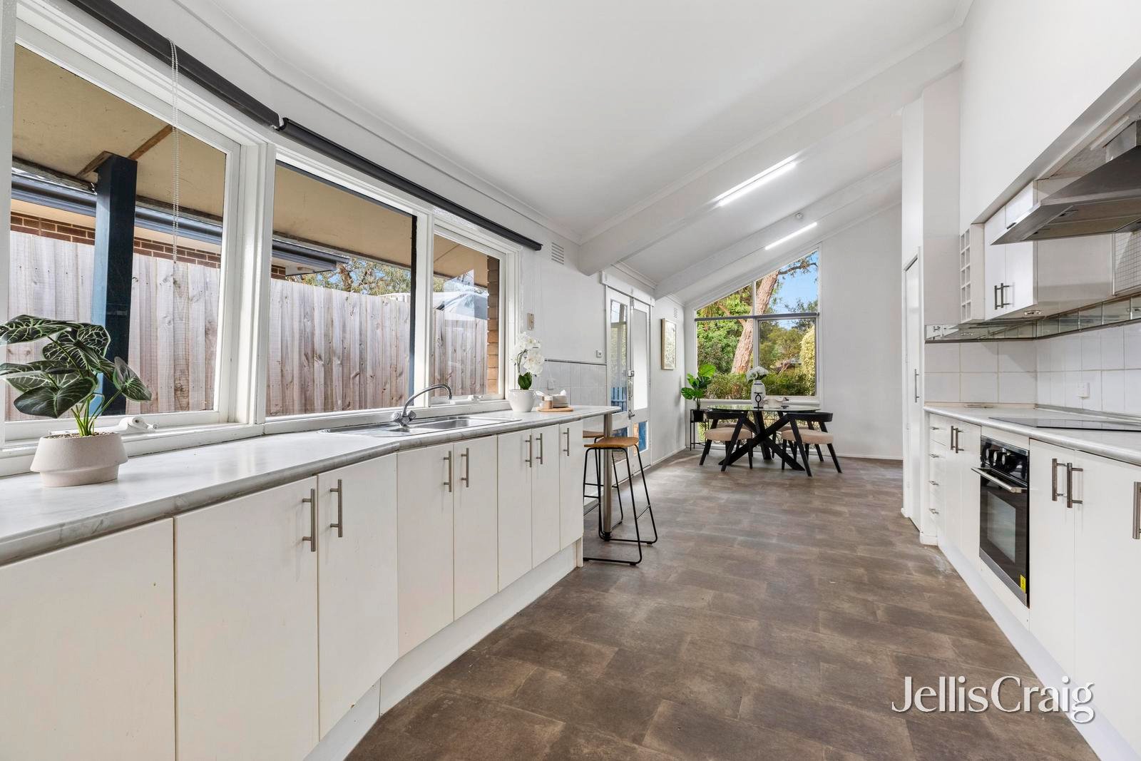 66 Dobson Street, Ferntree&nbsp;Gully image 4
