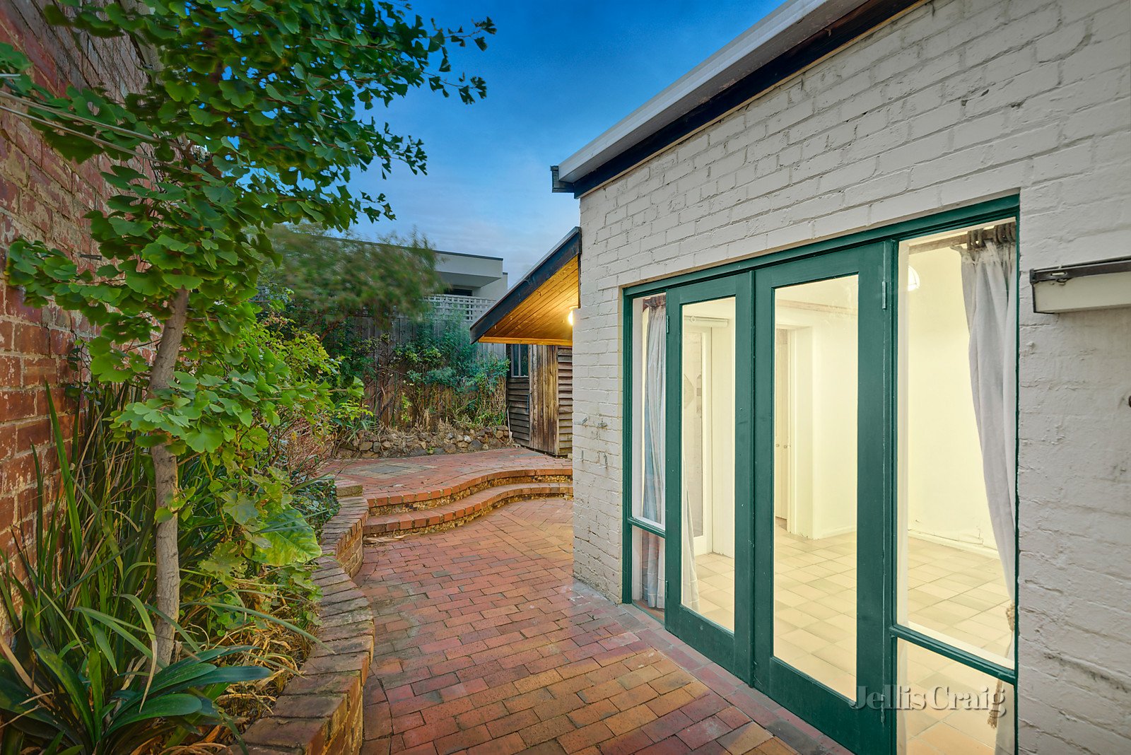 66 Domain Street, South Yarra image 3