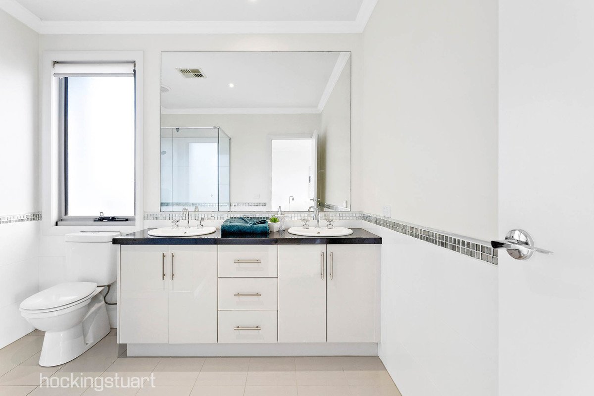 66 Dorking Road, Box Hill image 13