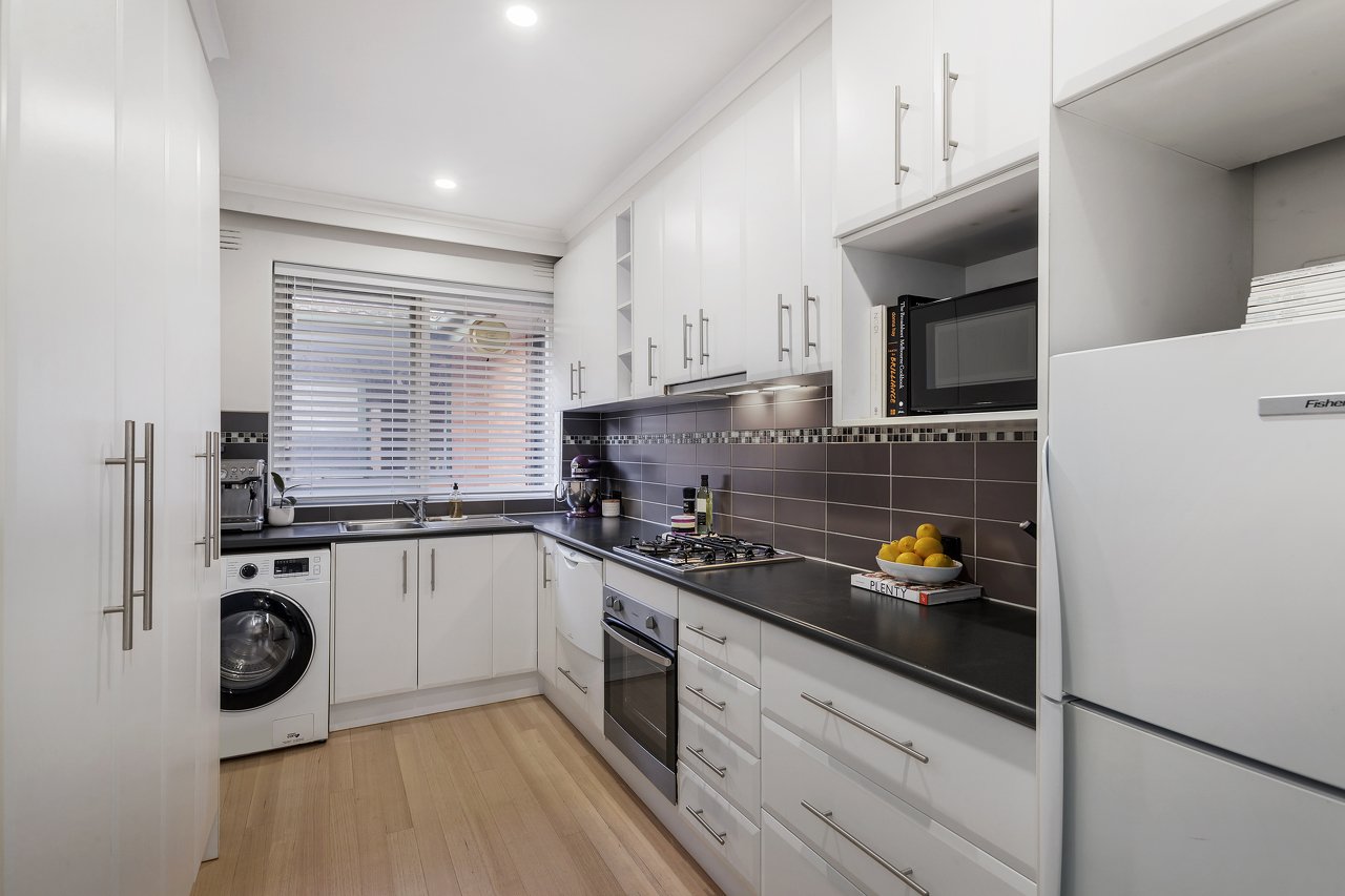6/6 Finlayson Street, Malvern image 2