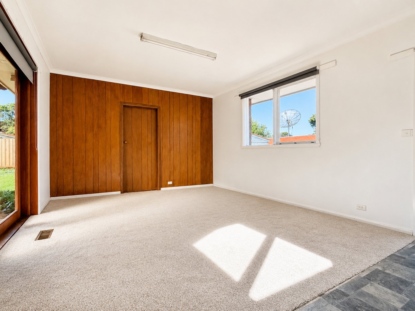 66 Fraser Street, Glen&nbsp;Waverley image 2