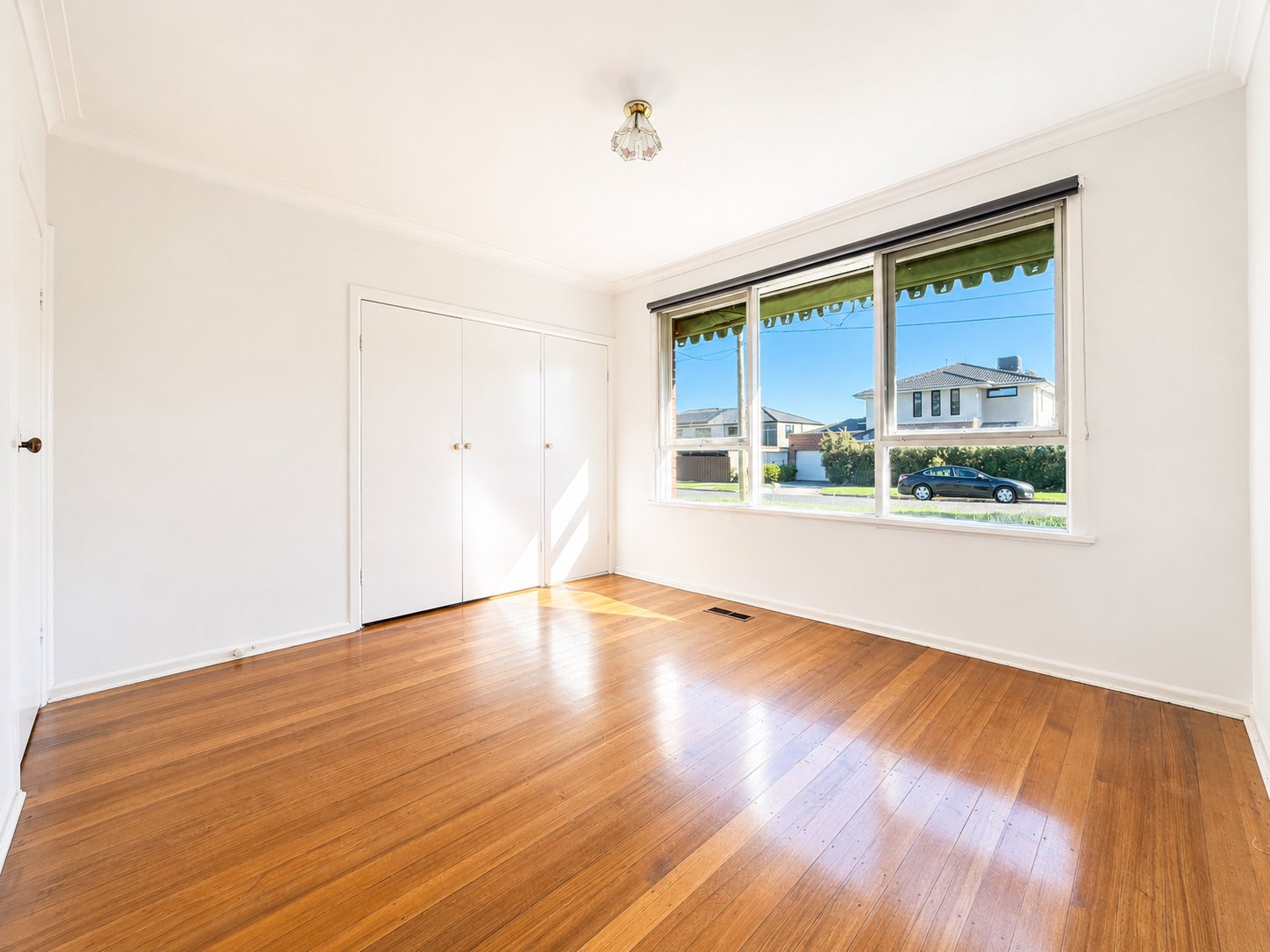 66 Fraser Street, Glen&nbsp;Waverley image 1