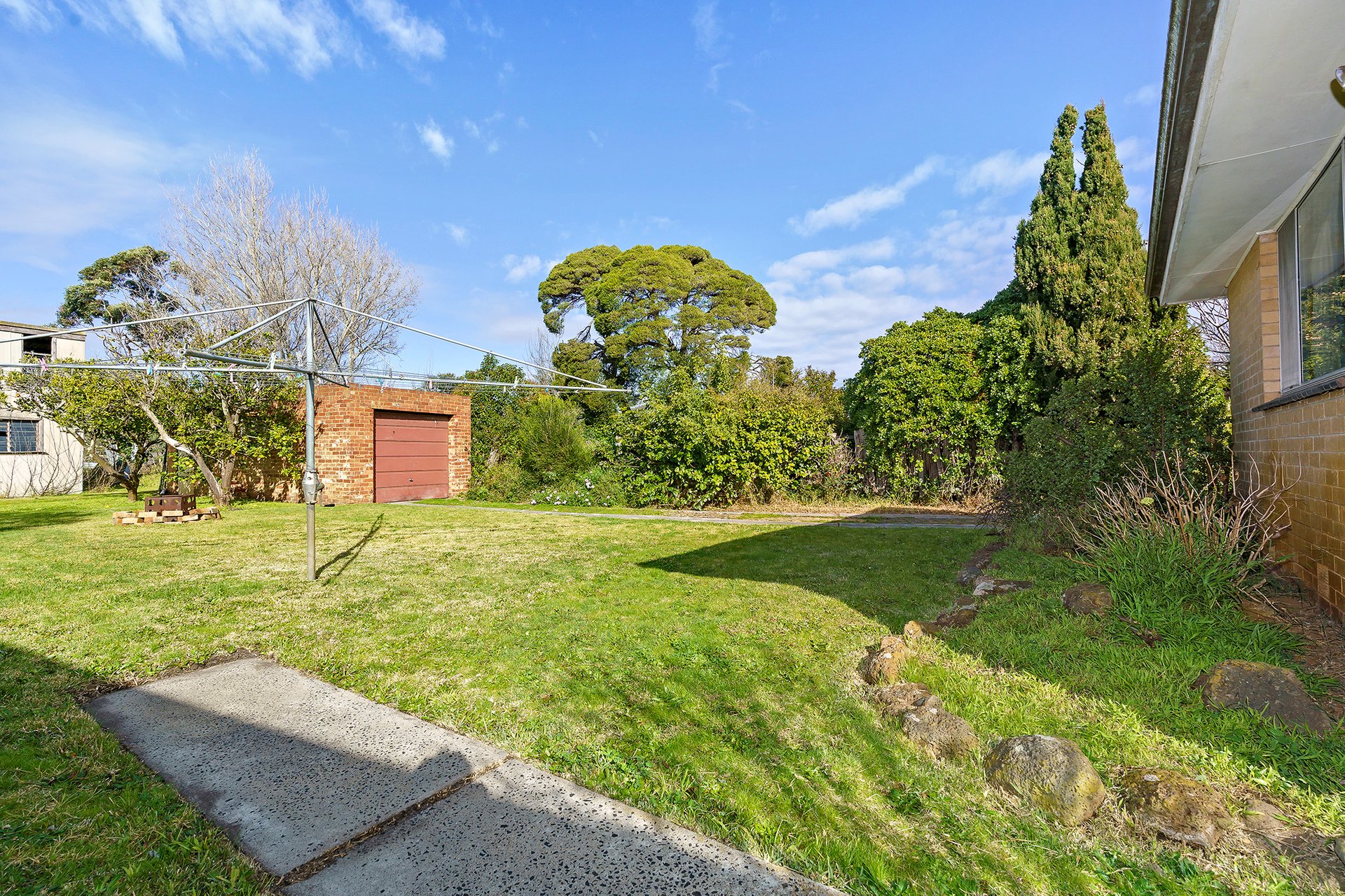 Property Gallery Thumbnail 8