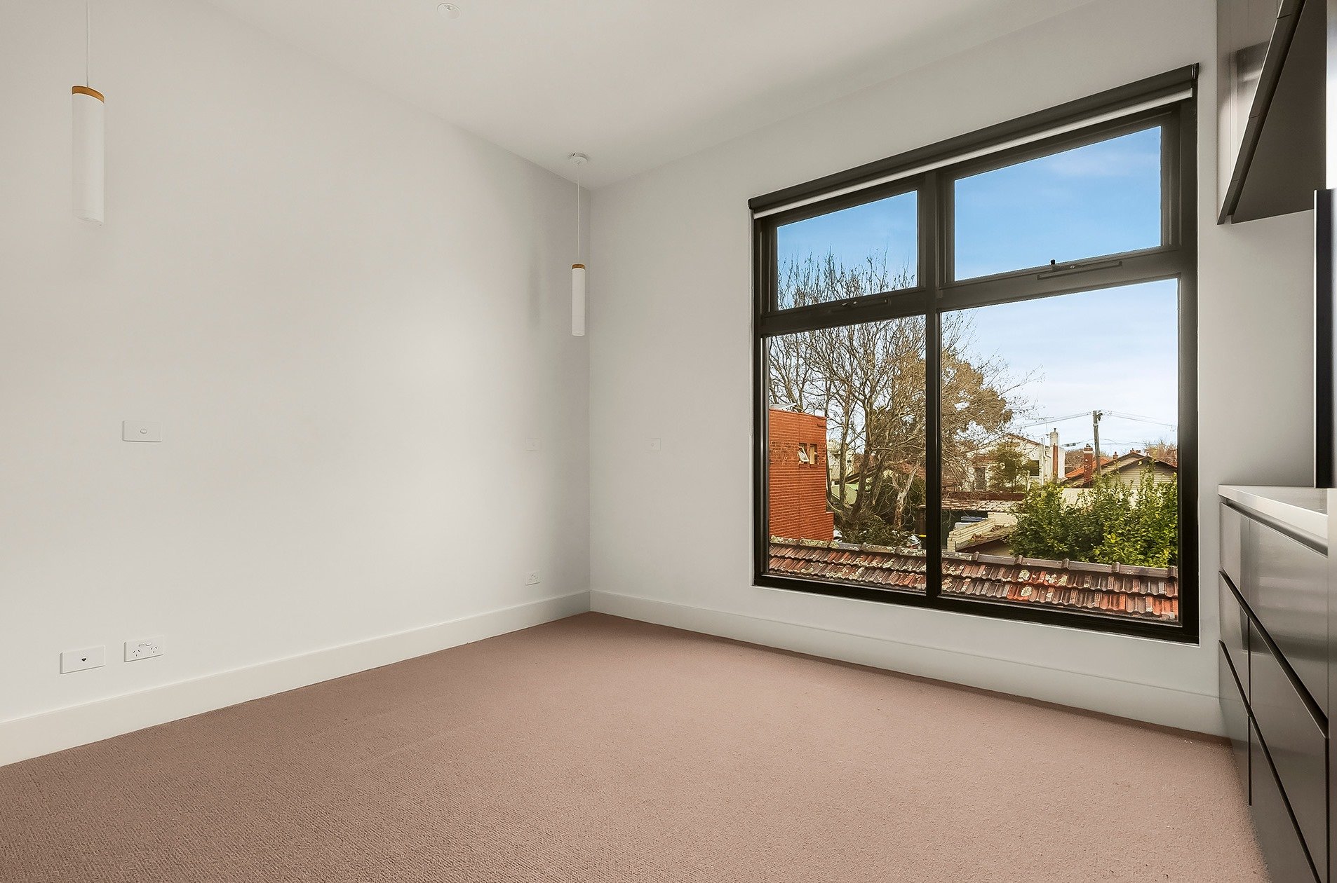 Property Gallery Thumbnail 5