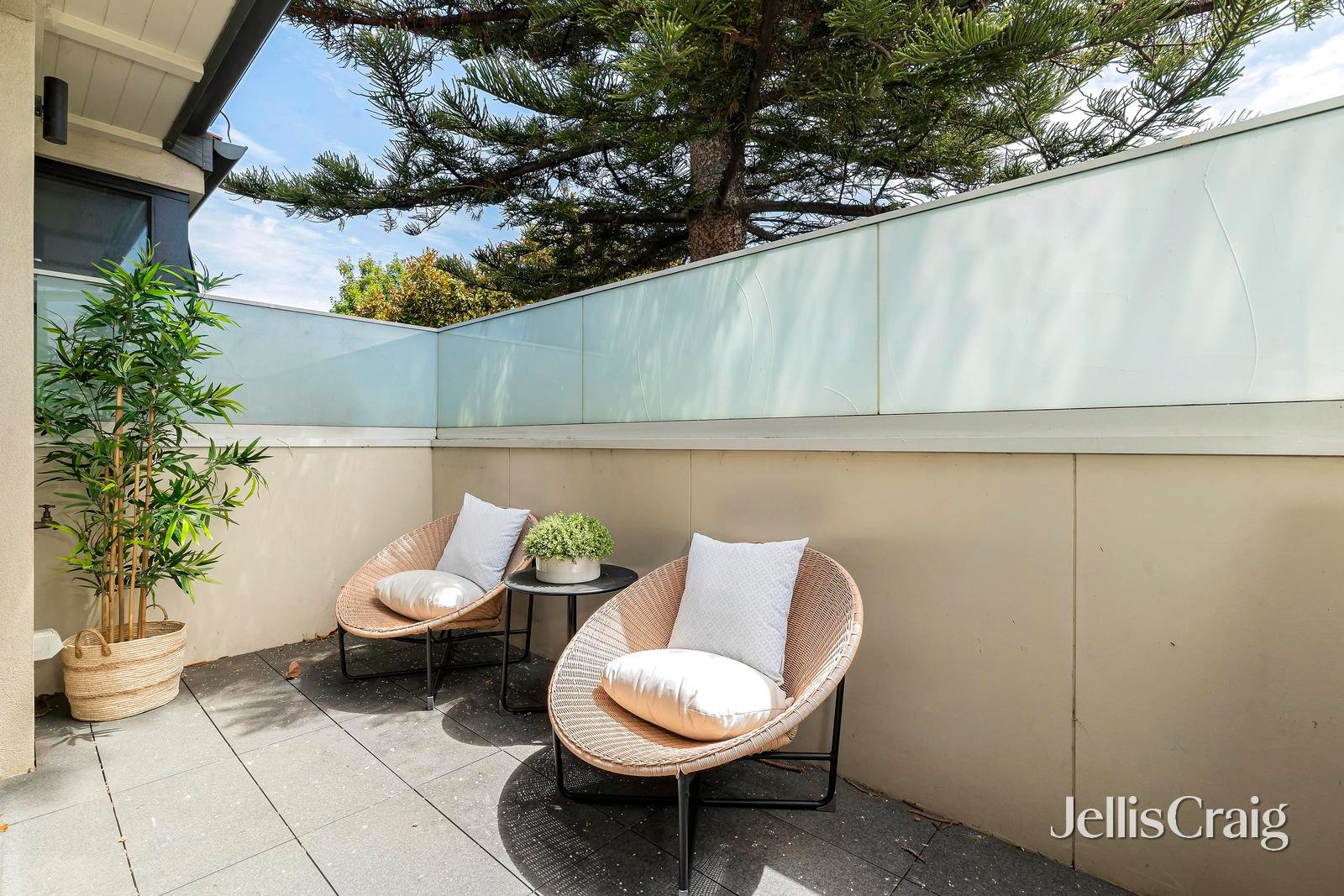 6/6 Hood Street, Elwood image 3