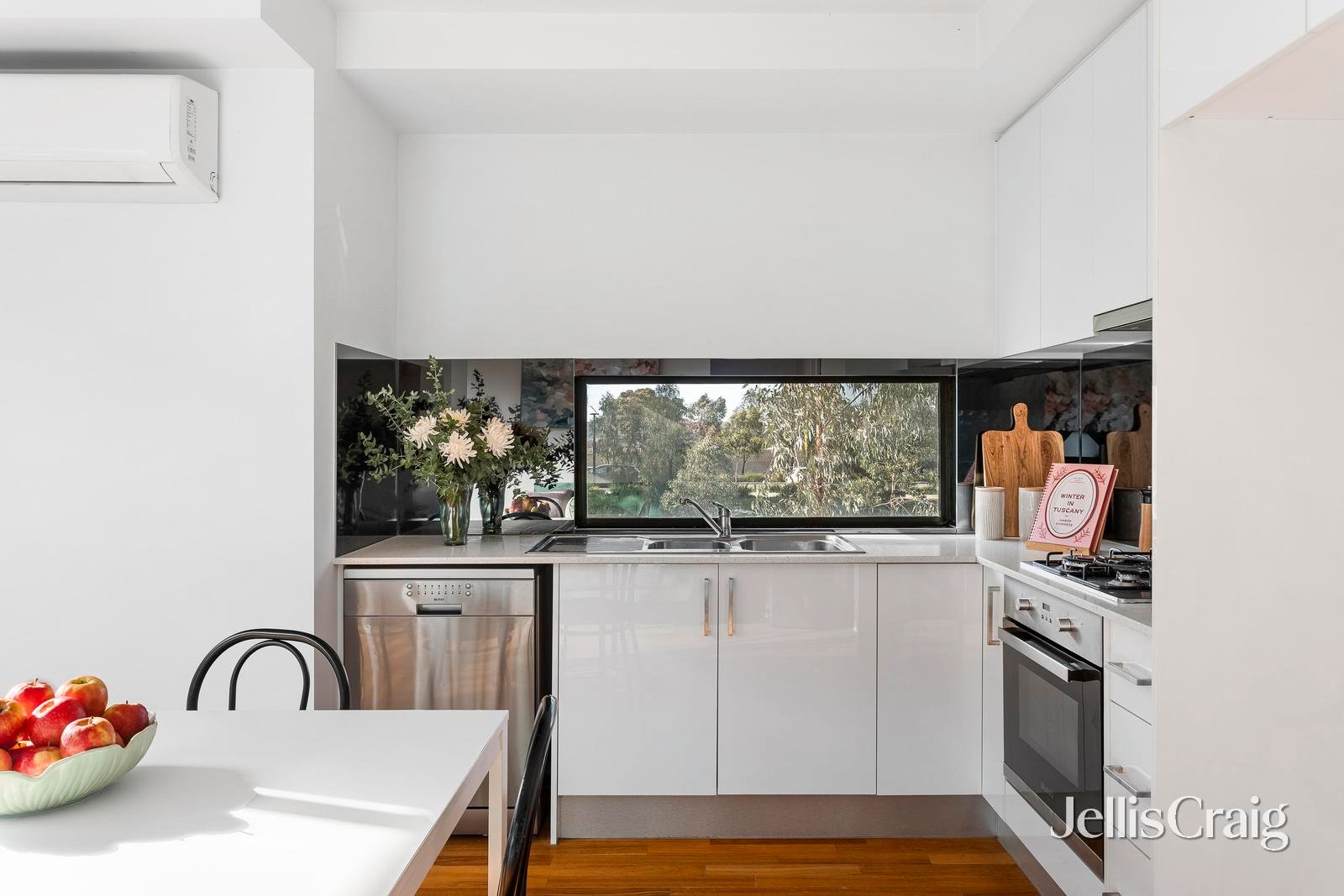 6/6 Hudson Street, Coburg image 3