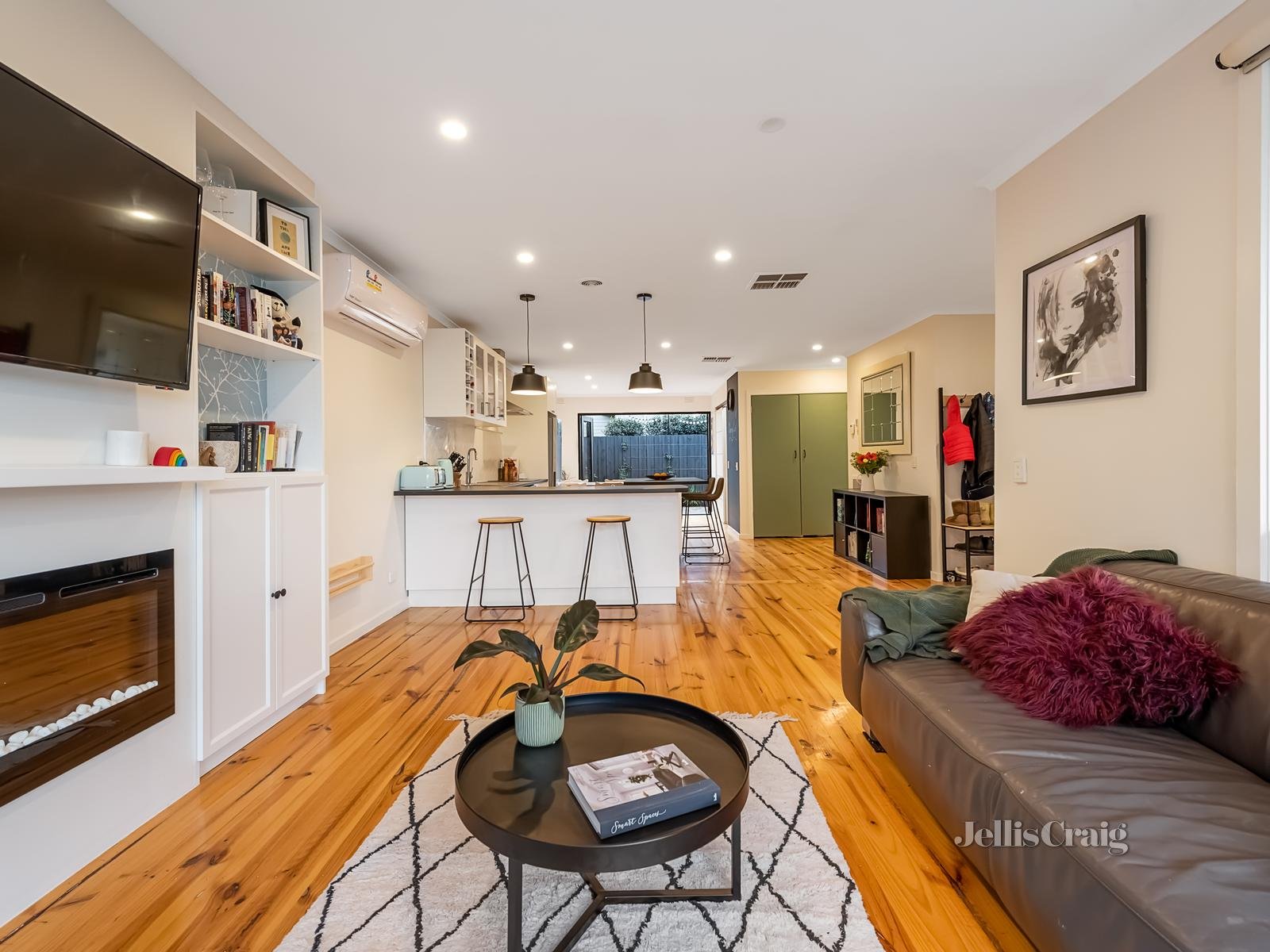 6/6 Keogh Court, Pascoe Vale image 2