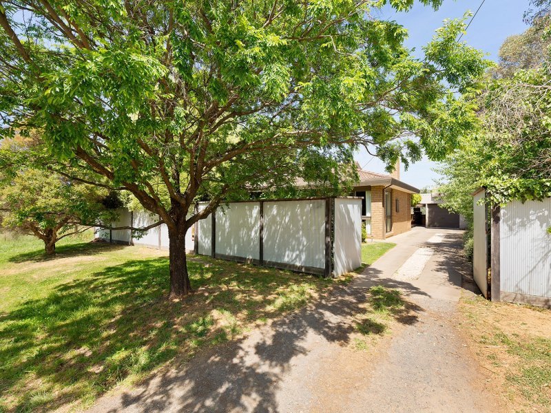 66 Main Road, Campbells Creek image 15