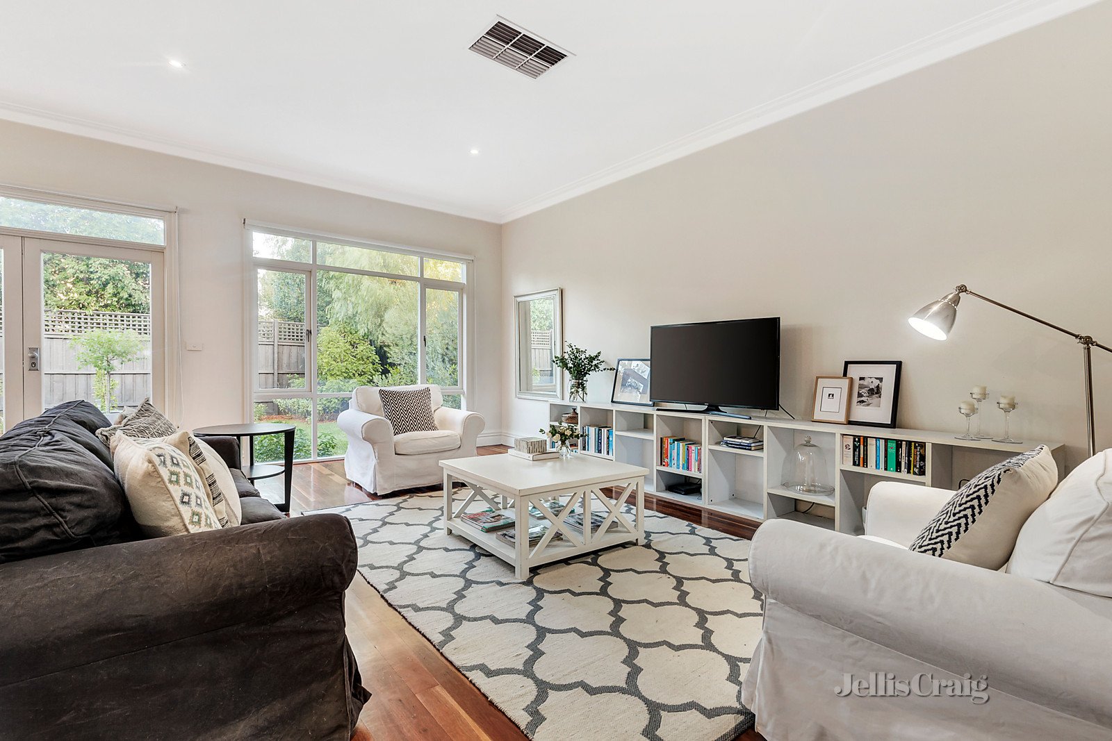 66 Mitchell Street, Bentleigh image 3