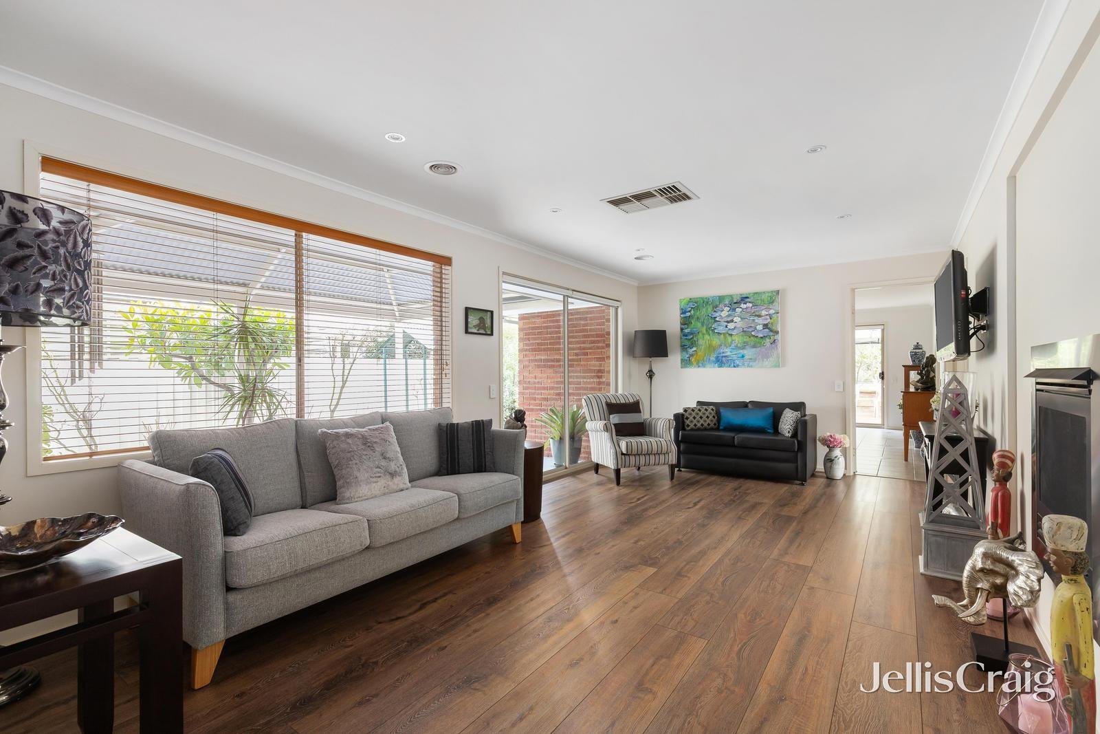 66 Murray Drive, Burwood image 2