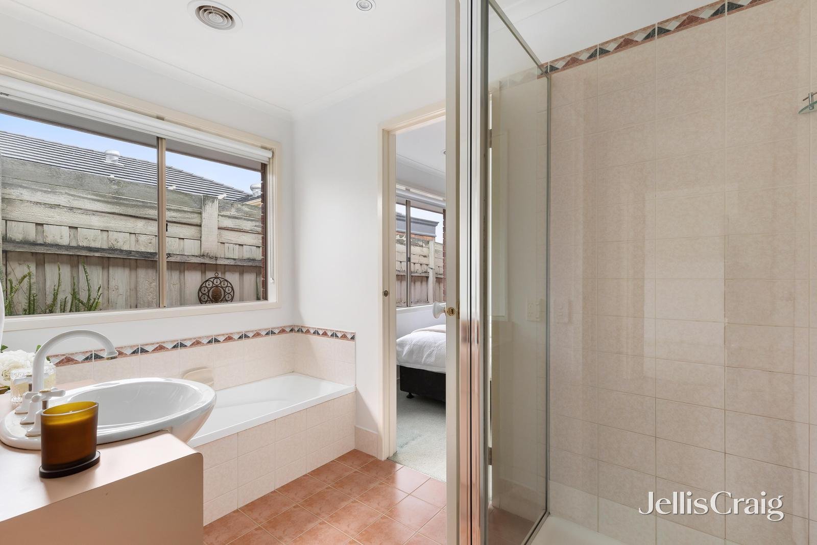 66 Murray Drive, Burwood image 5