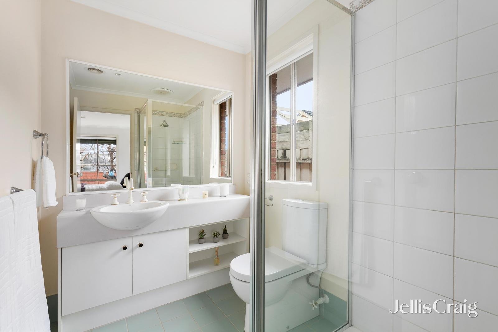 66 Murray Drive, Burwood image 7
