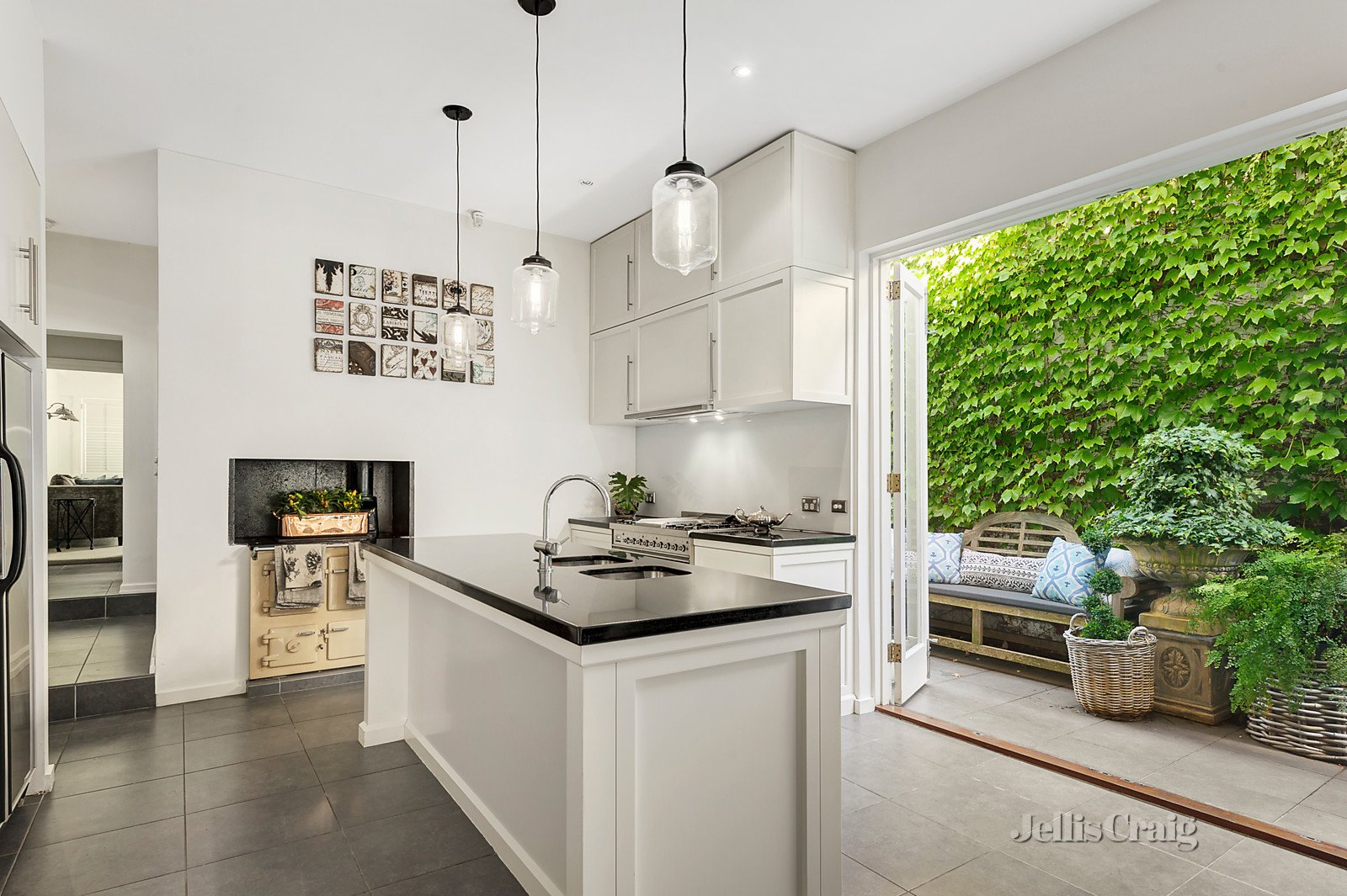 66 Park Street, South Yarra image 4