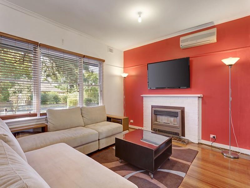 66 Parkmore Road, Bentleigh East image 4