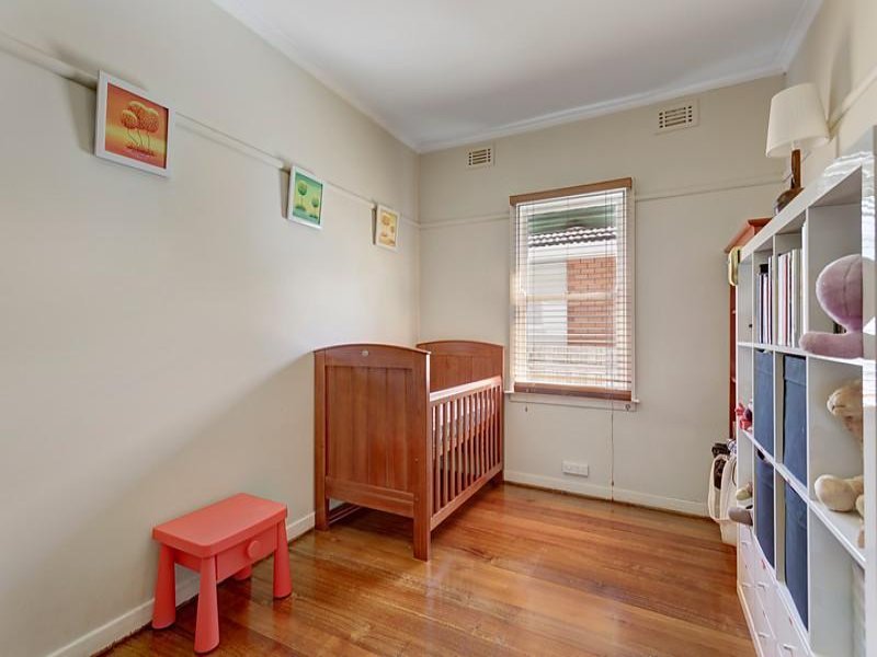 66 Parkmore Road, Bentleigh East image 6