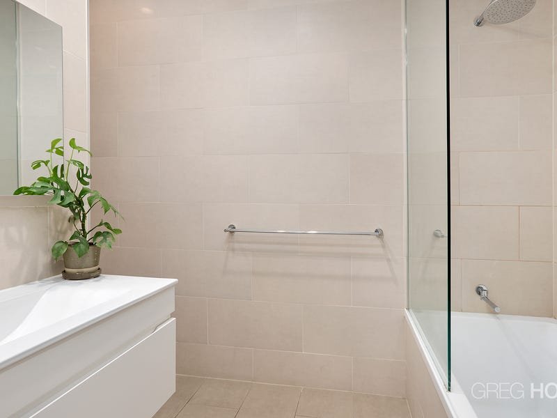 66 Richardson Street, Albert Park image 5