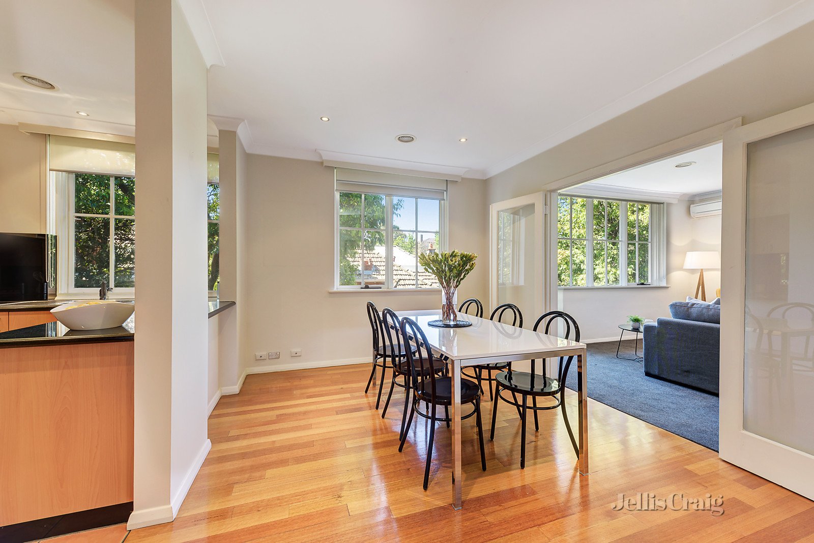 6/6 Rockley Road, South Yarra image 3