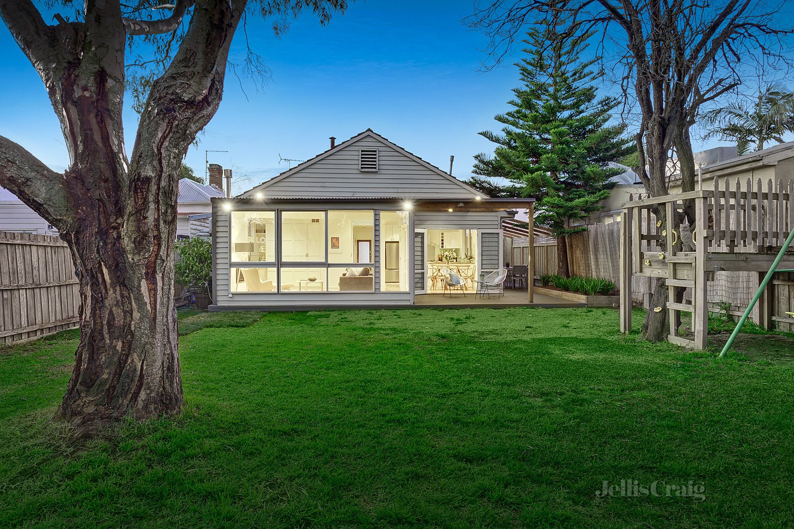 66 Roseberry Street, Hawthorn East image 7