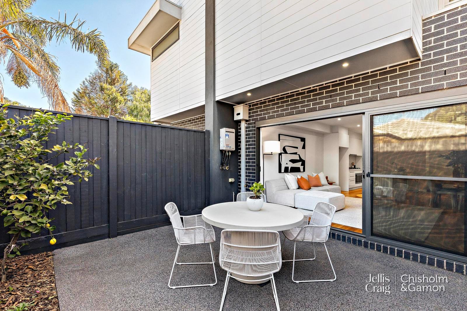 66 Ross Street, Port Melbourne image 4