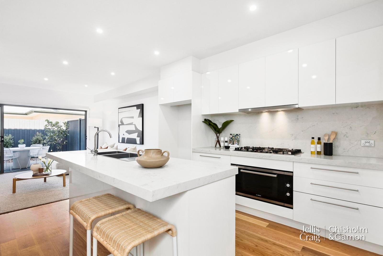 66 Ross Street, Port Melbourne image 6