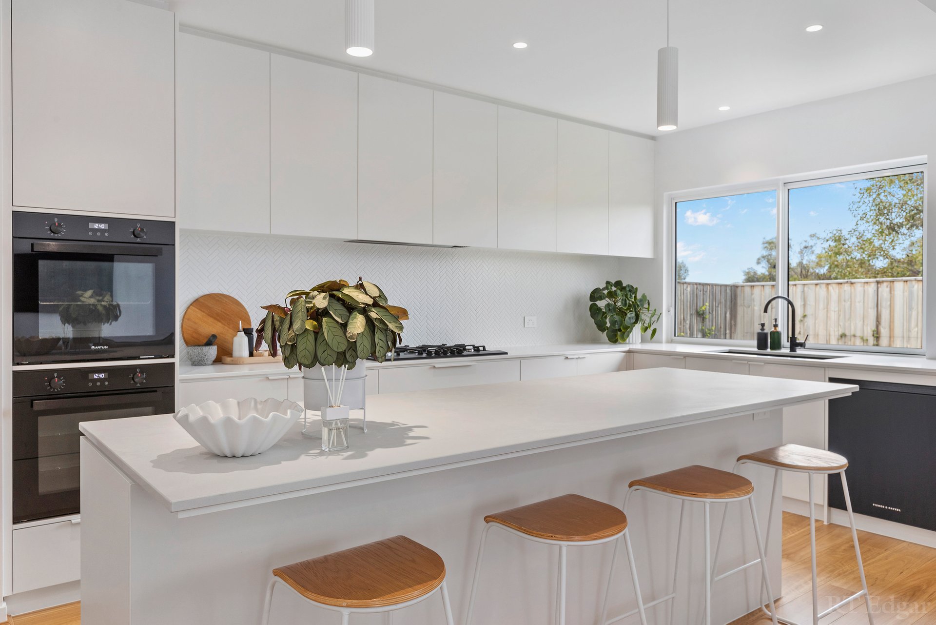 Property Gallery Thumbnail 4
