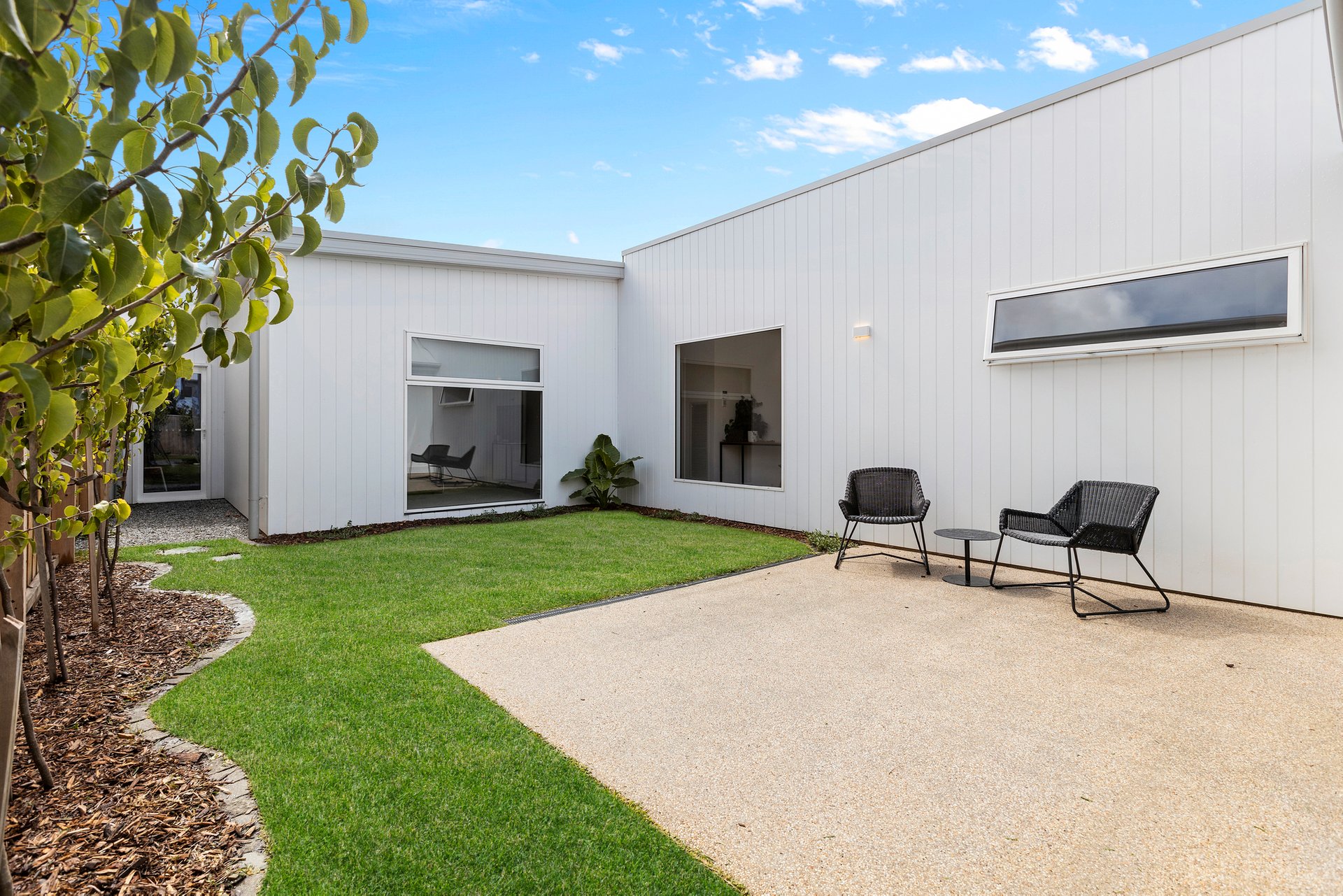 Property Gallery Thumbnail 14
