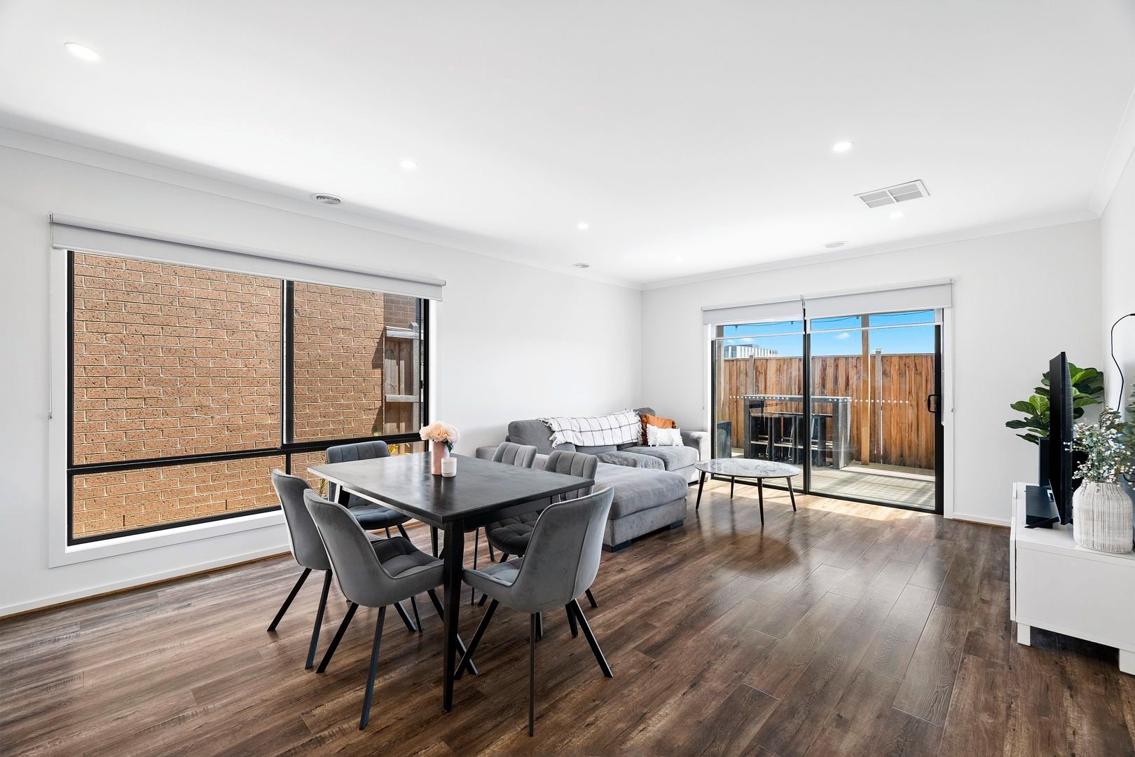 66 Stature Avenue, Clyde North image 4