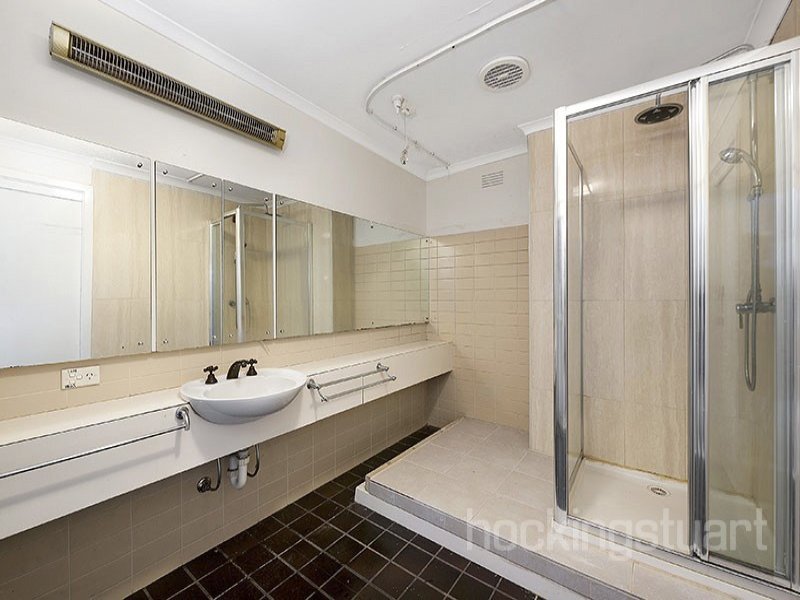 66 Stroud Street, Balwyn image 5