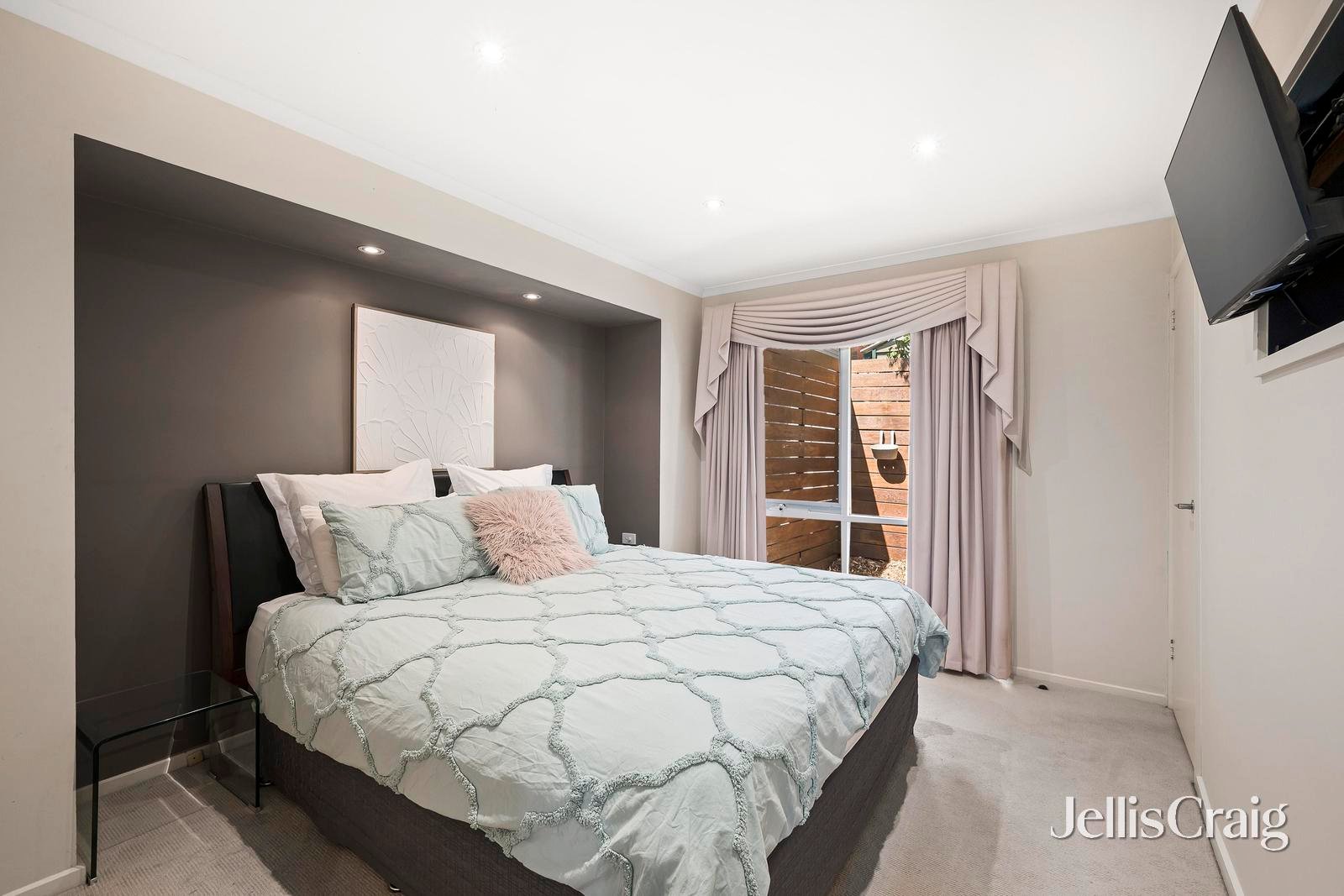 66 Zina Grove, Mooroolbark image 8