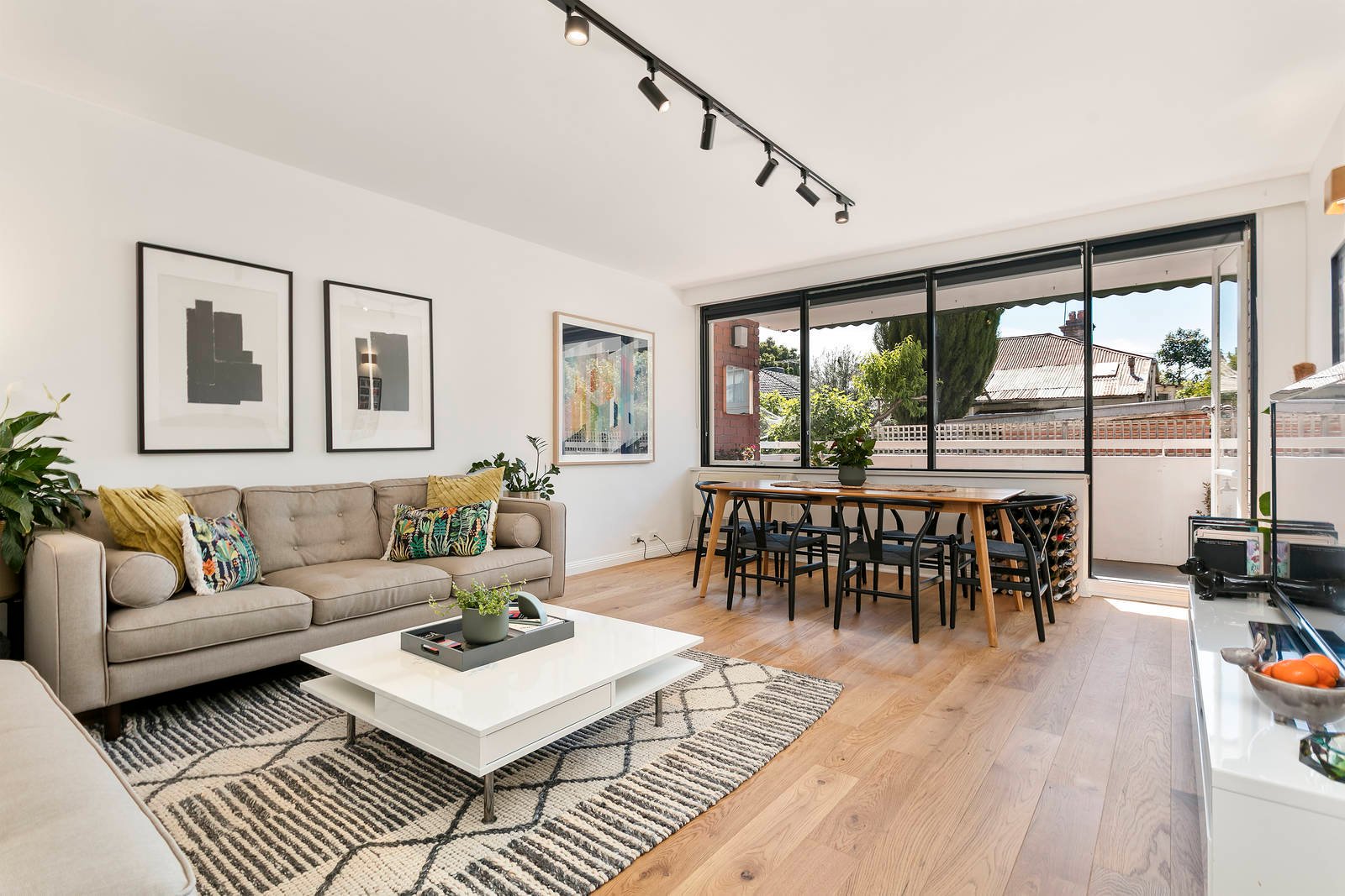 Property Gallery Thumbnail 4