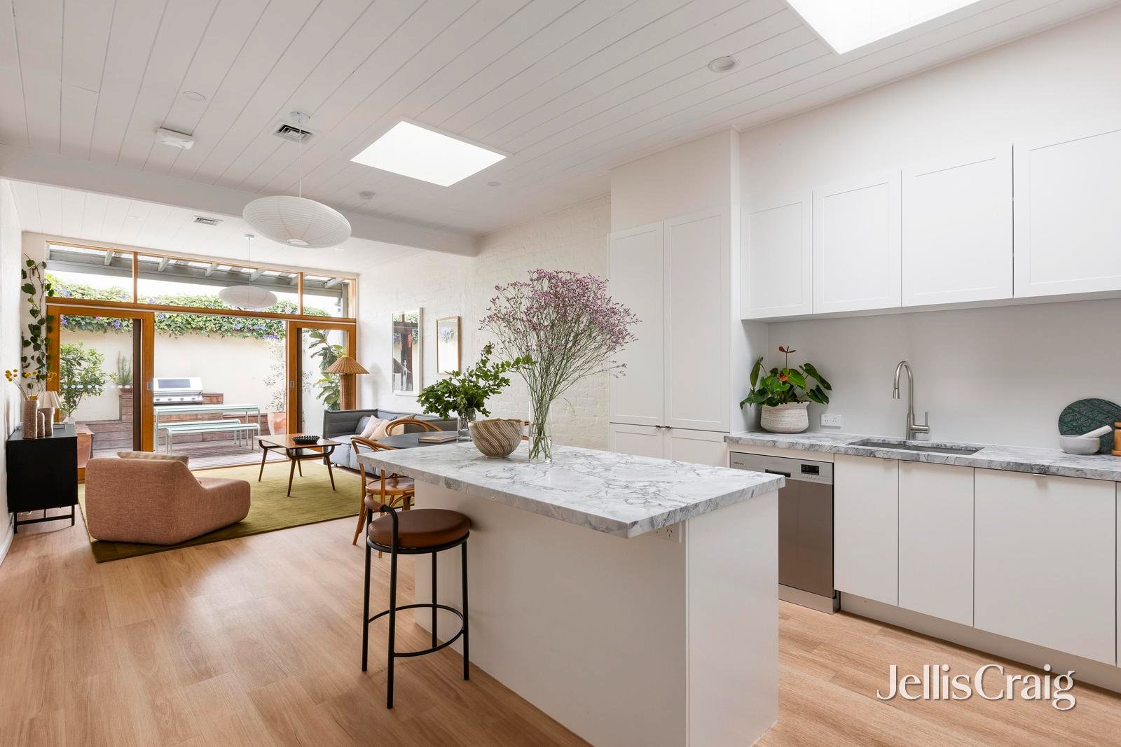 661 Drummond Street, Carlton North image 4