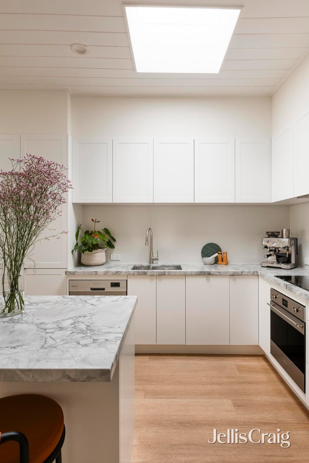 661 Drummond Street, Carlton North image 5