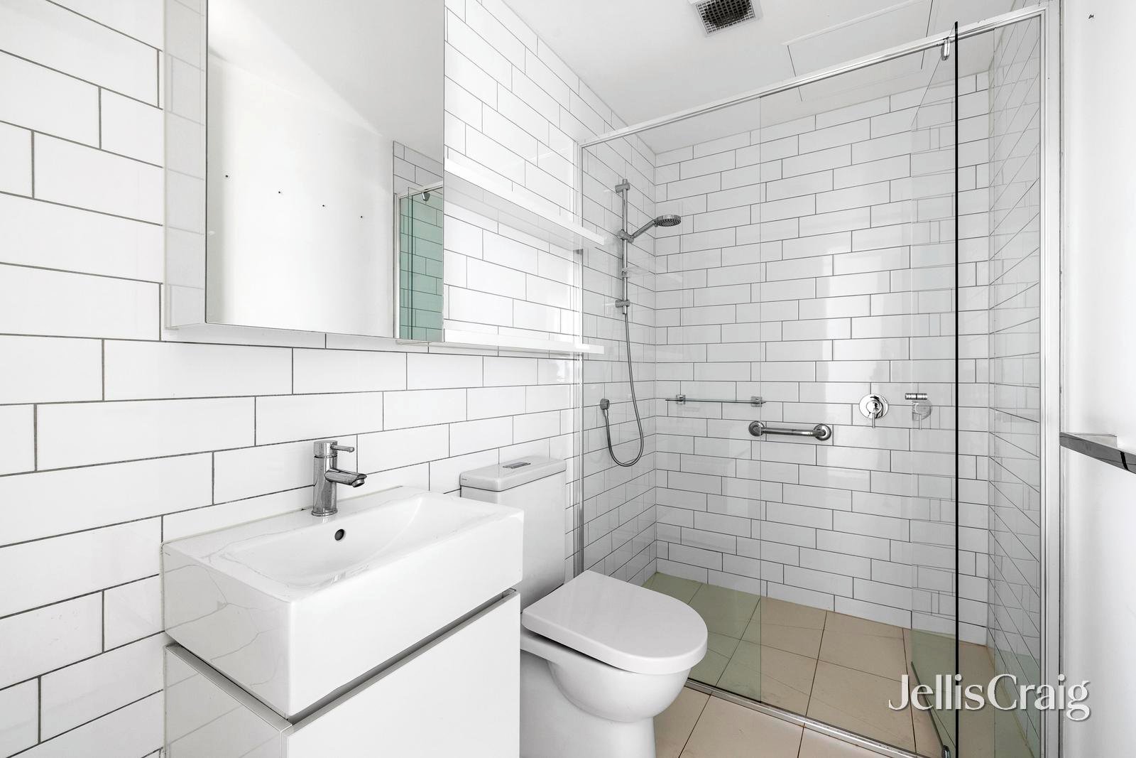 6/62 Station Street, Fairfield image 5