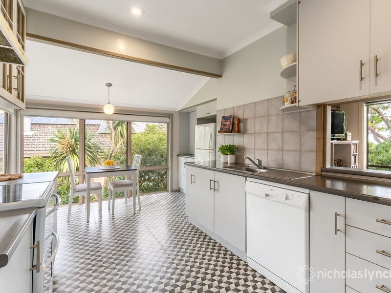 Property Gallery Thumbnail 4