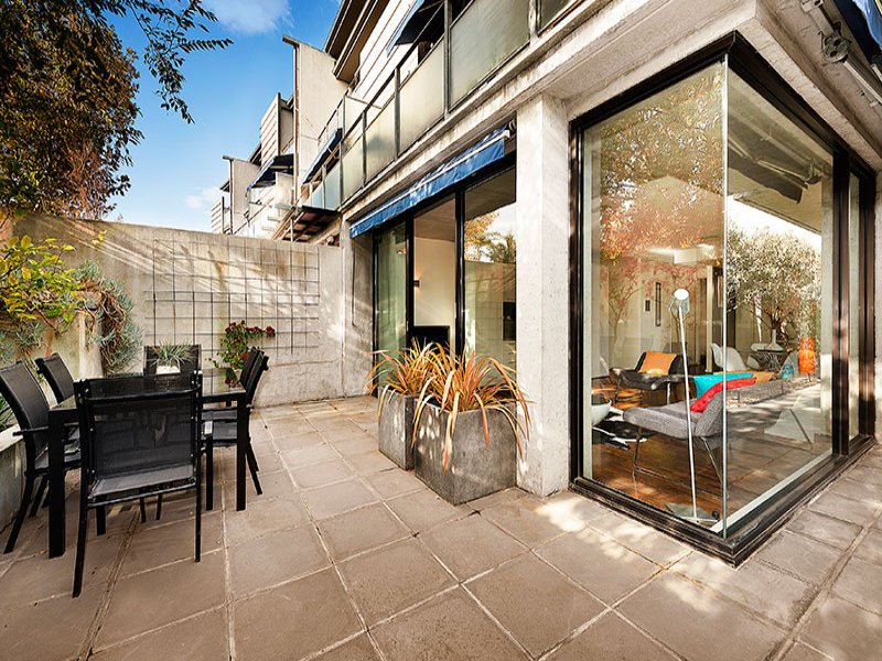 6/63 Ormond Esplanade, Elwood image 4