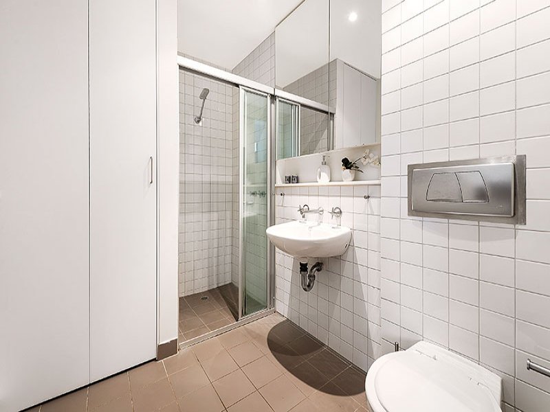 6/63 Ormond Esplanade, Elwood image 8