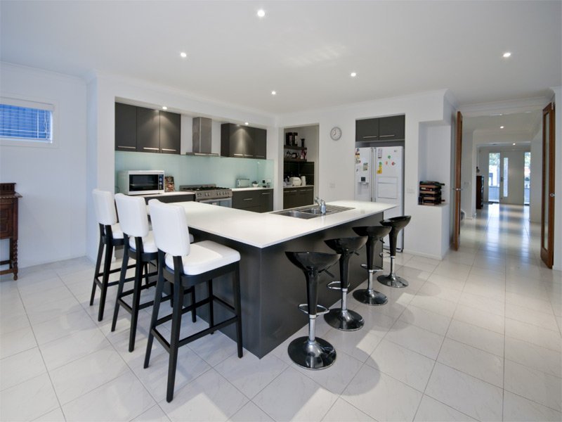 664 Whitehorse Road, Mont Albert image 3