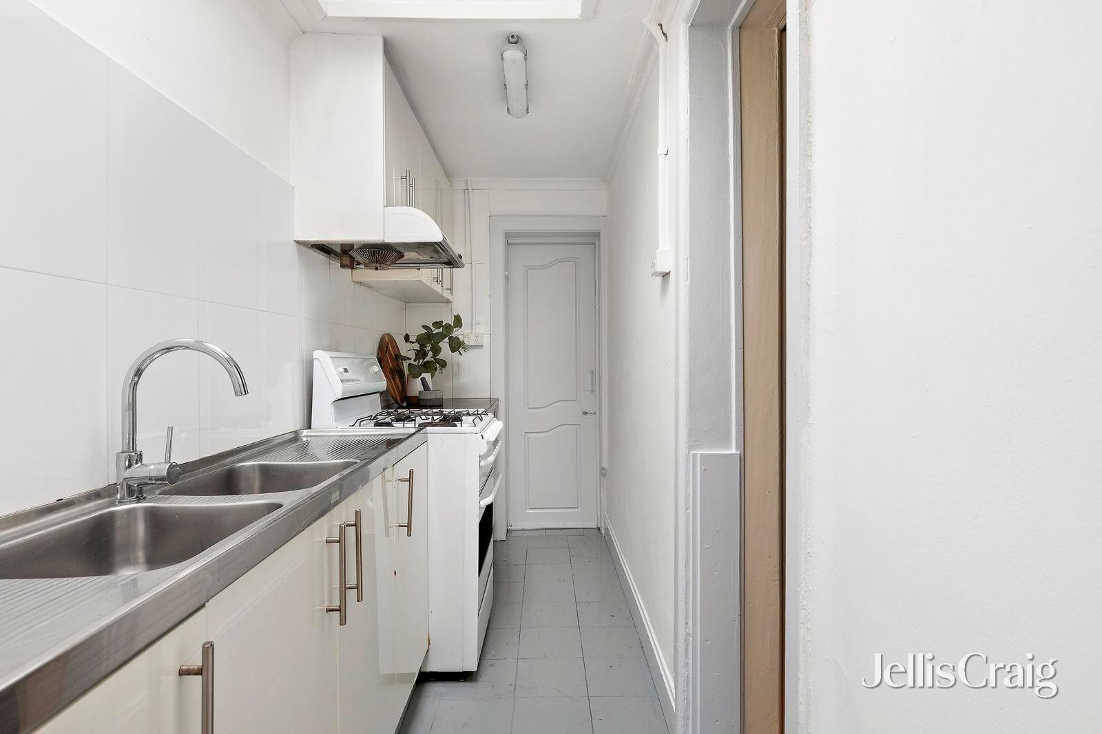 668 Queensberry Street, North Melbourne image 3