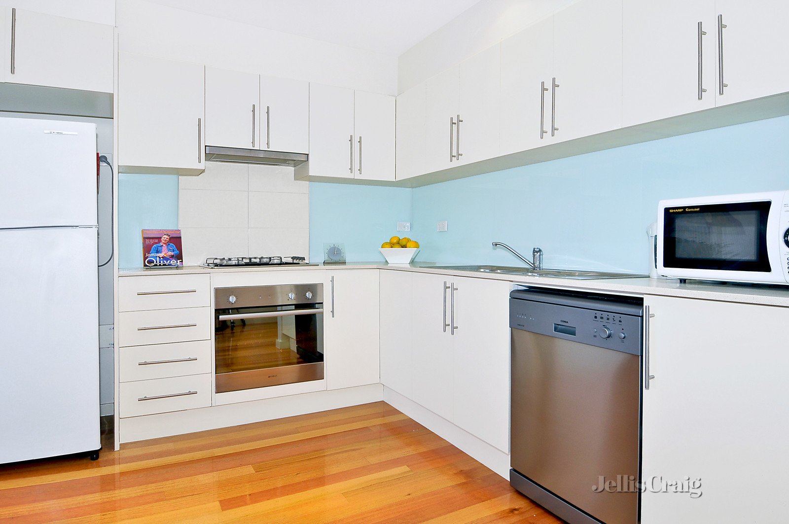 6/69 Melville Road, Brunswick West image 3